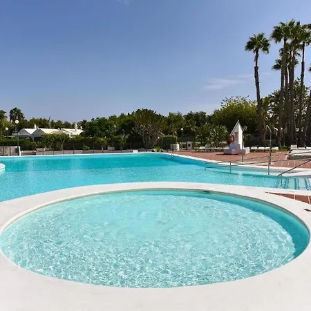Ferienhaus Charming With Private Garden *